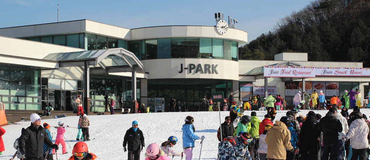 J-PARK 건물 외관